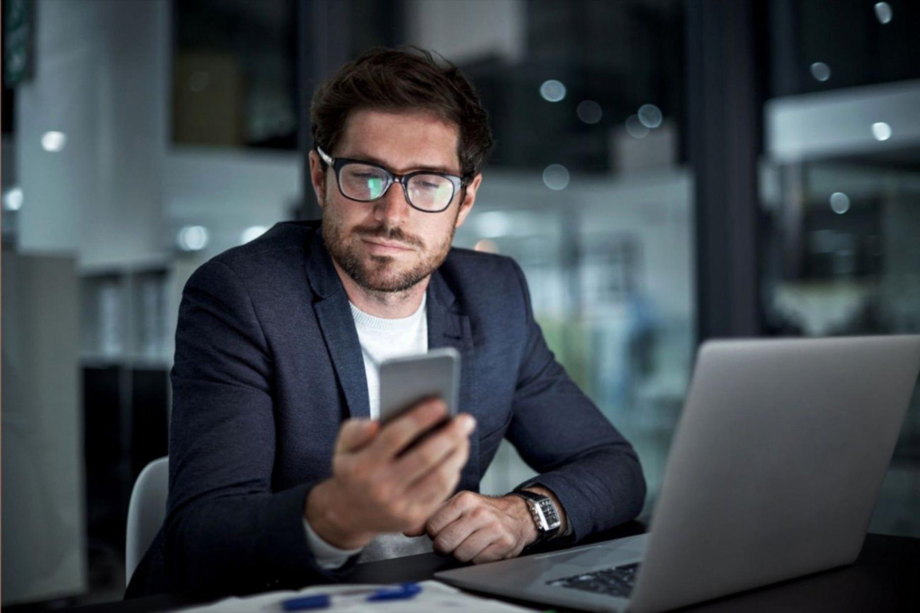 Collaboration professionnelle entre partenaires financiers